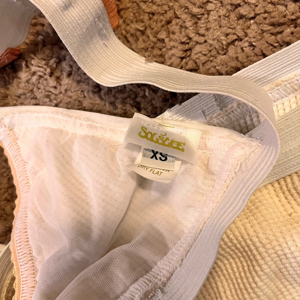 ✨Solstice Intimates Campfire Set - Picture 3 of 4